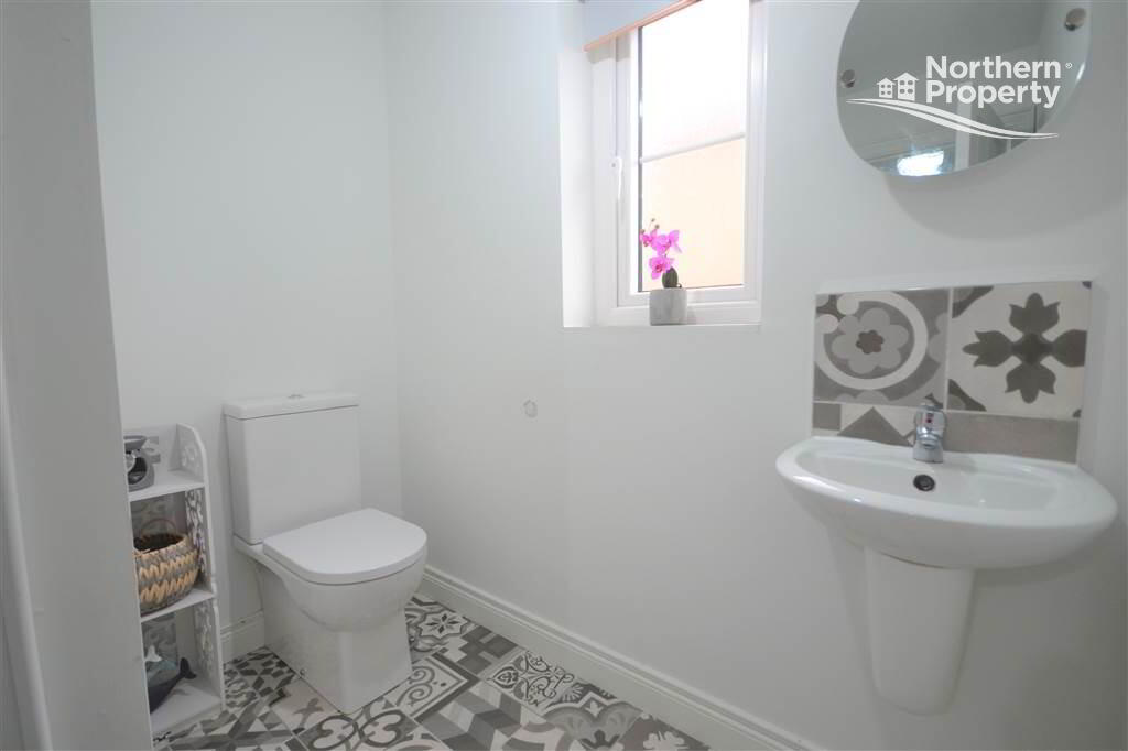 Photo 5 of 44 Mill Valley Way, Belfast