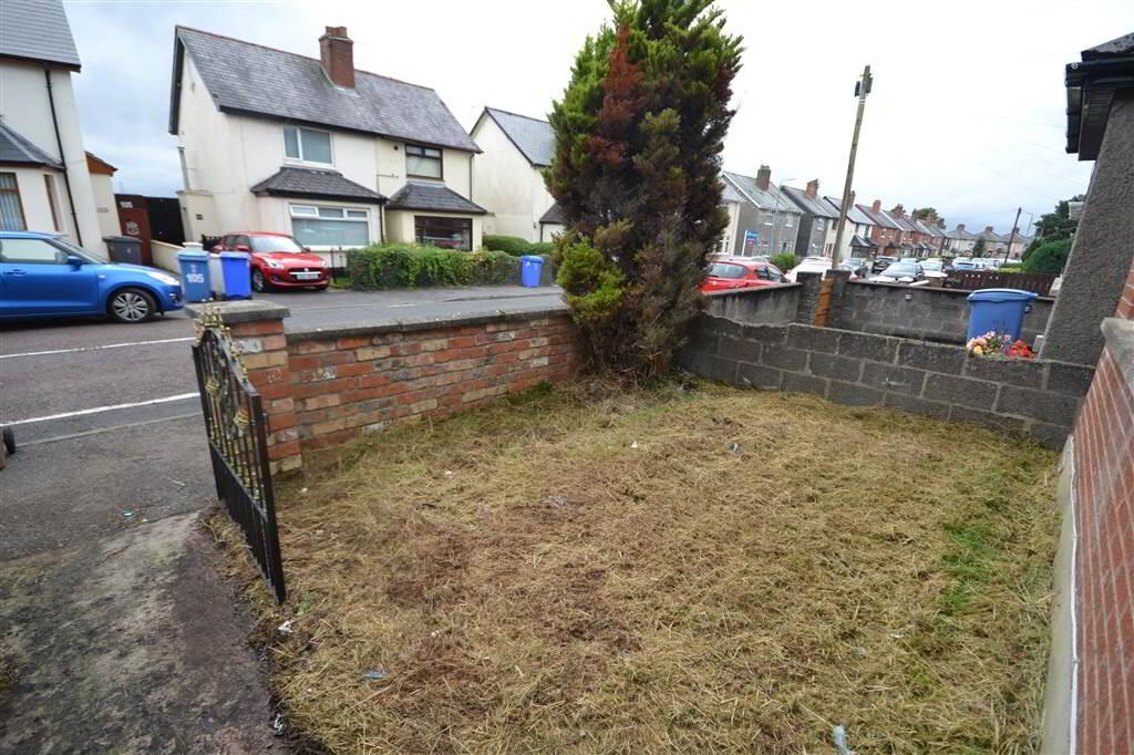 Photo 8 of 88 Joanmount Gardens, Belfast
