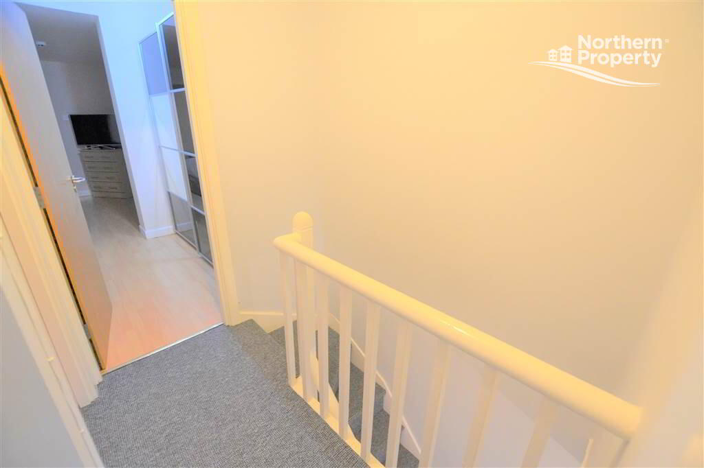 Photo 8 of 13 Iveagh Drive, Belfast