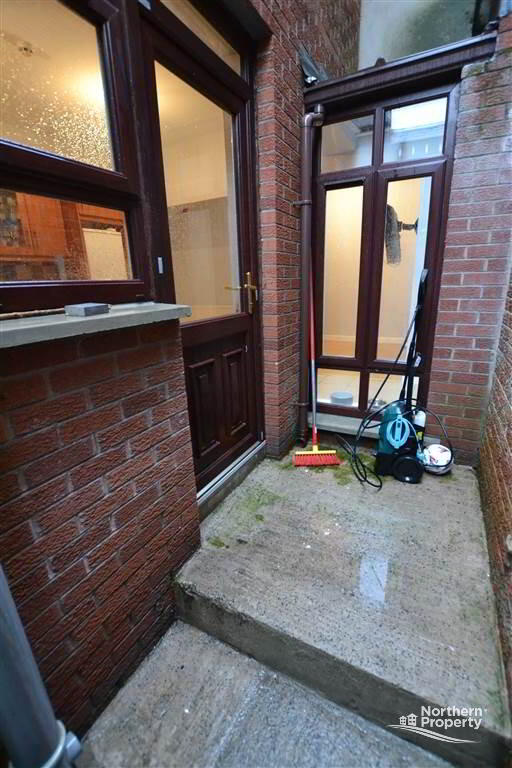 Photo 16 of 13 Iveagh Drive, Belfast
