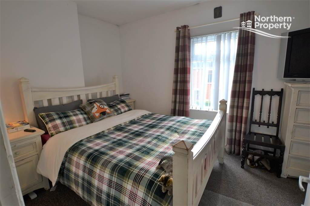 Photo 10 of 5 Beechmount Street, Belfast