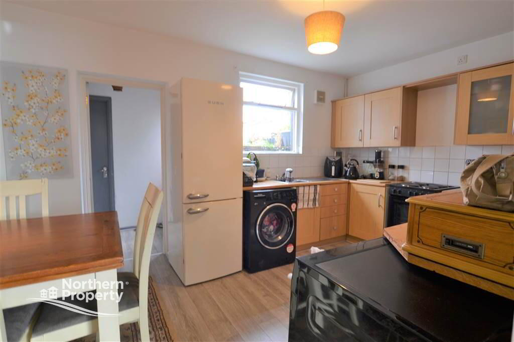 Photo 4 of 5 Beechmount Street, Belfast