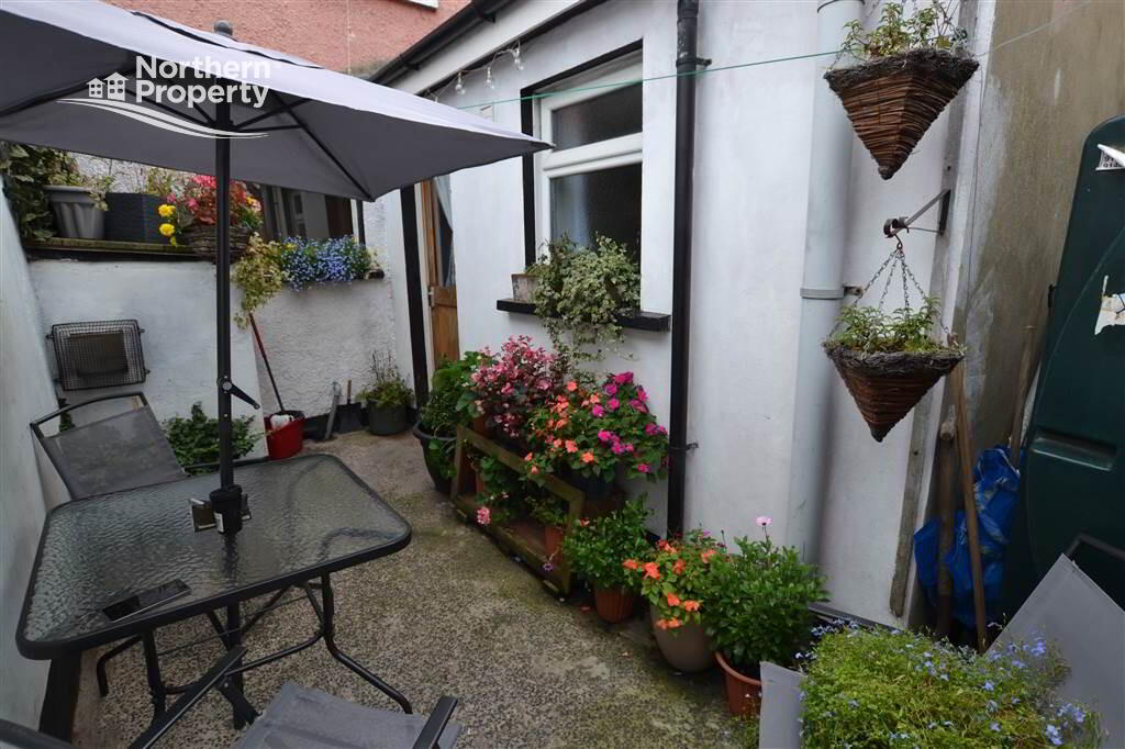 Photo 12 of 5 Beechmount Street, Belfast