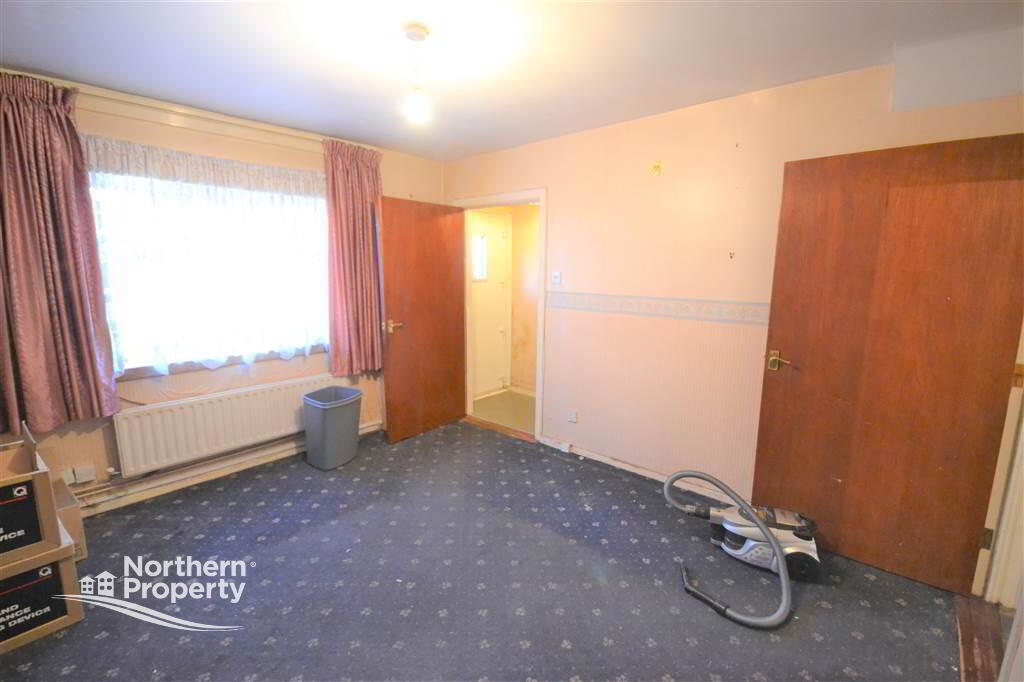 Photo 4 of 6 Brittons Drive, Belfast