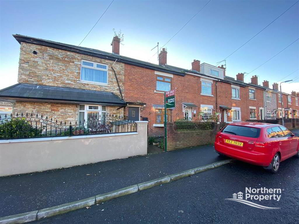 Photo 2 of 6 Brittons Drive, Belfast