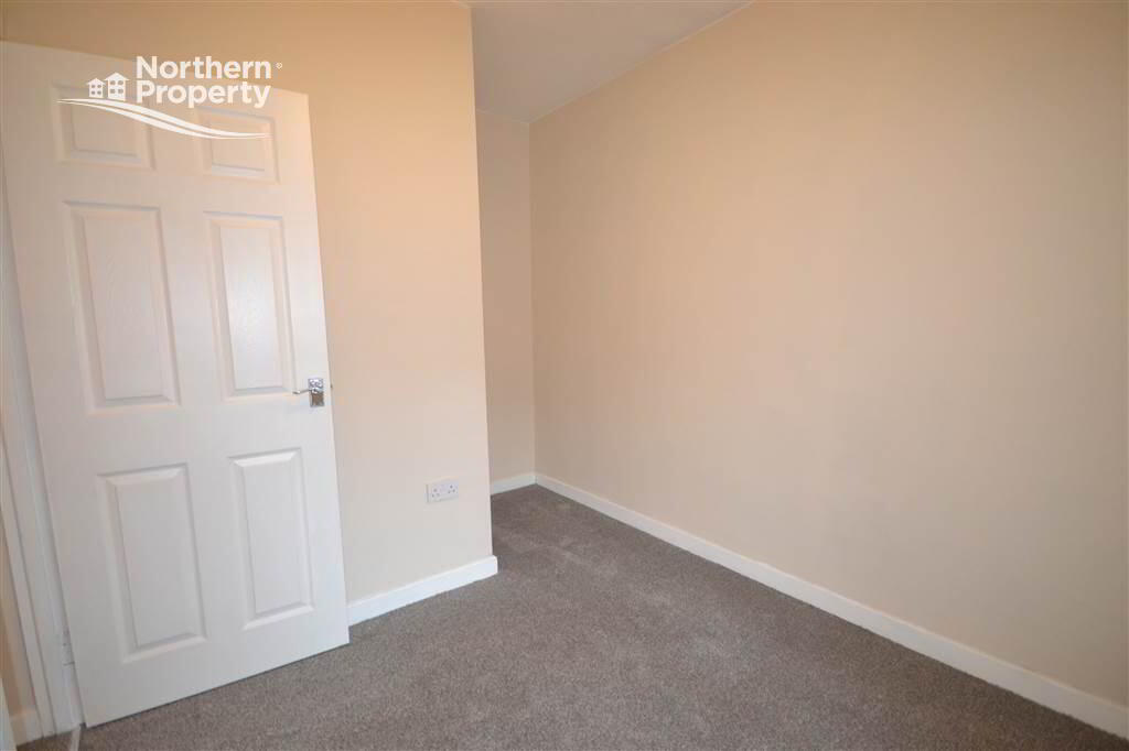 Photo 13 of 19 Springfield Drive, Belfast