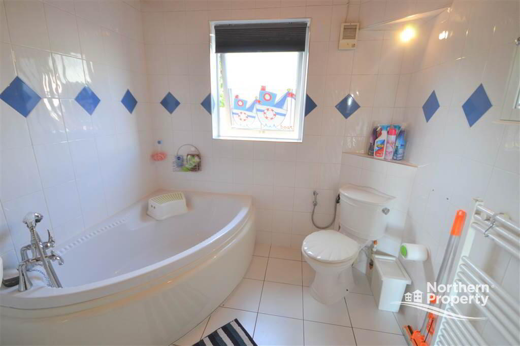 Photo 14 of 35 Cherry Gardens, Twinbrook, Belfast