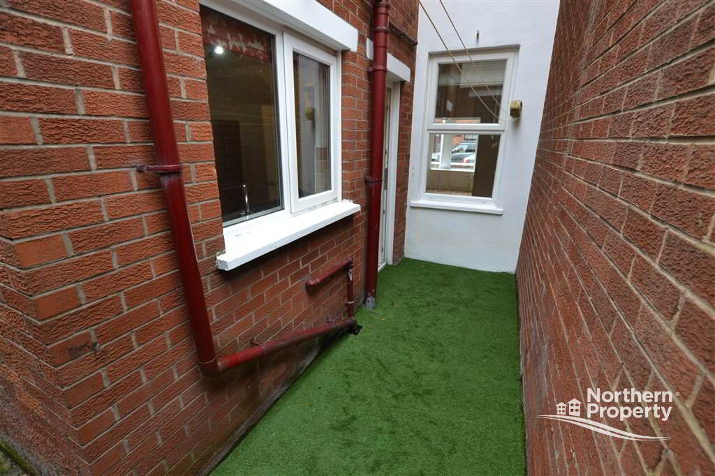 Photo 19 of 65 Hawthorn Street, Belfast