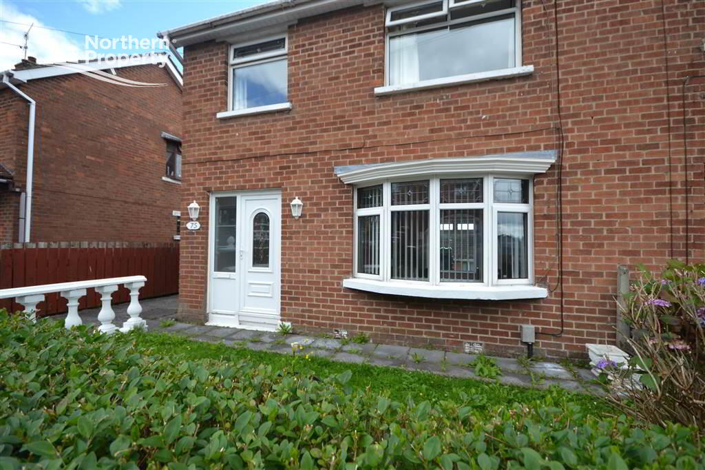 Photo 2 of 75 Dermott Hill Road, Belfast