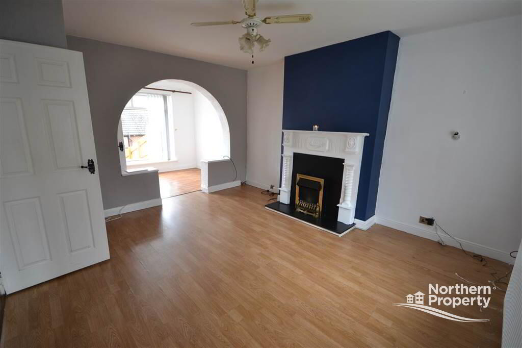 Photo 4 of 75 Dermott Hill Road, Belfast