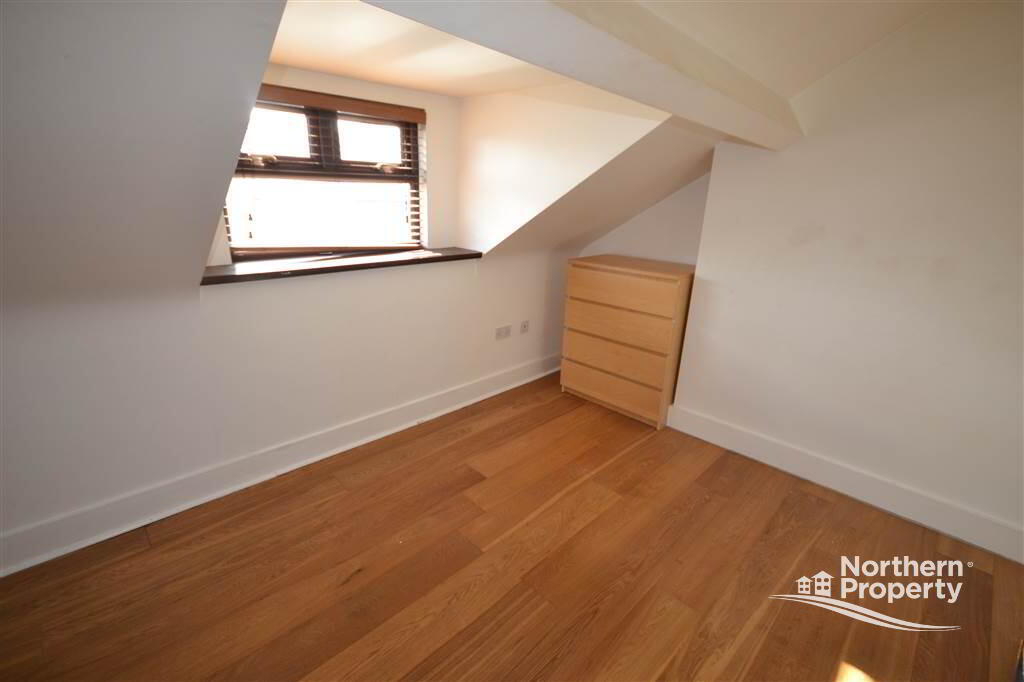 Photo 10 of 265 Falls Road, Belfast