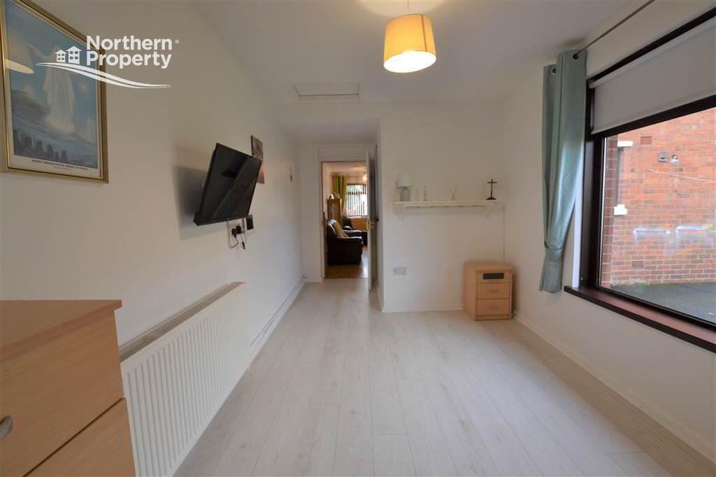 Photo 11 of 71 Bingnian Drive, Belfast