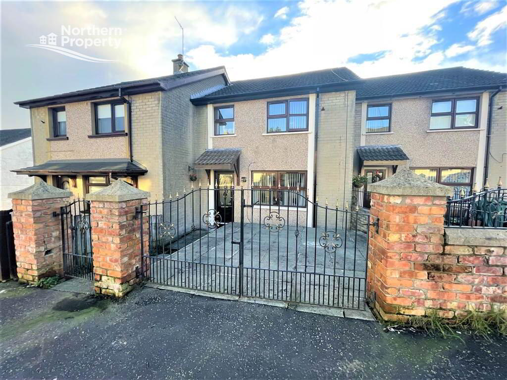 Photo 2 of 26 Dungloe Crescent, Lenadoon, Belfast