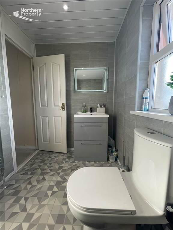 Photo 11 of 26 Dungloe Crescent, Lenadoon, Belfast