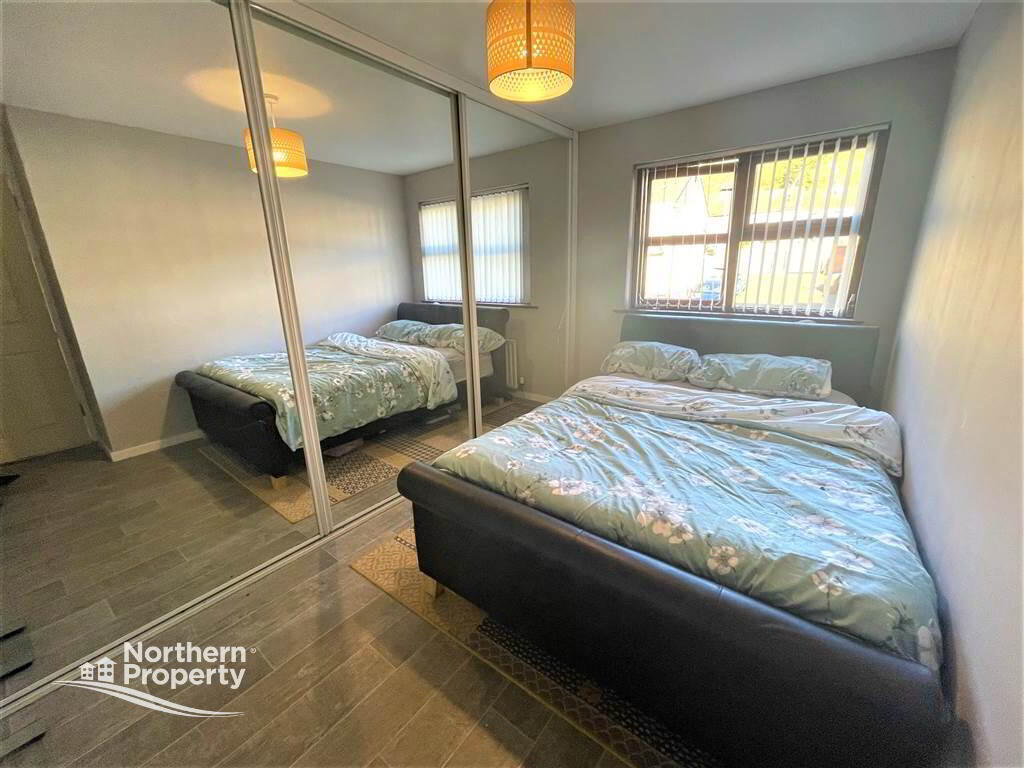Photo 13 of 26 Dungloe Crescent, Lenadoon, Belfast