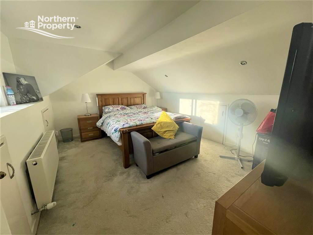 Photo 14 of 26 Dungloe Crescent, Lenadoon, Belfast