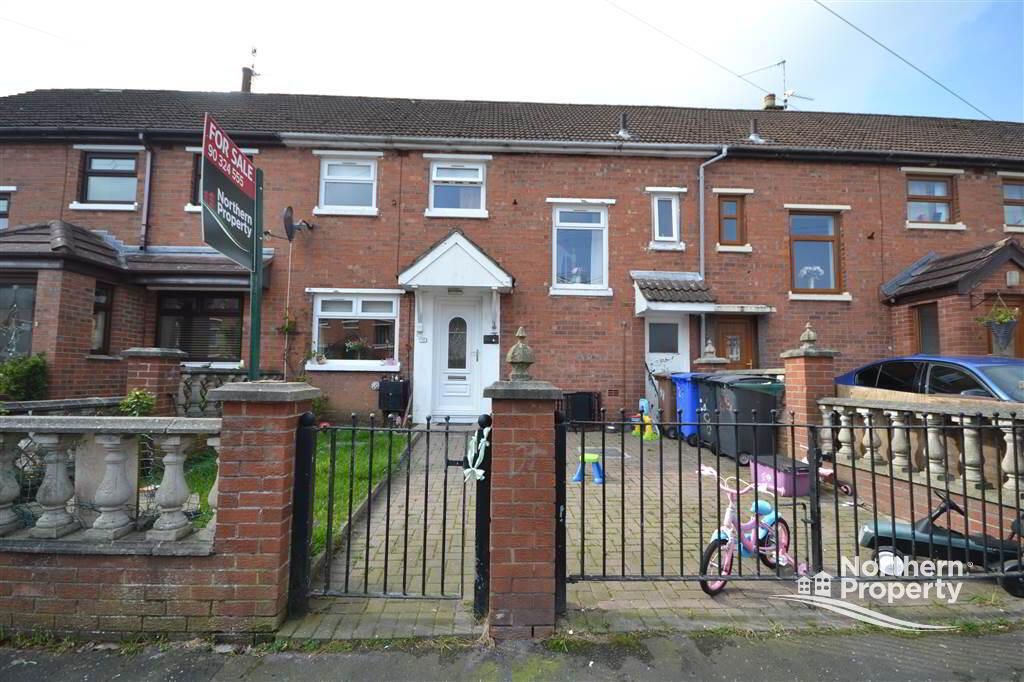 Photo 1 of 28 Bearnagh Drive, Belfast