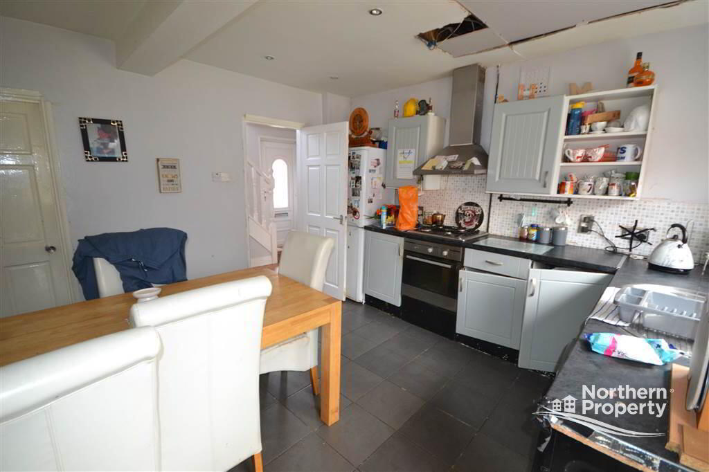 Photo 7 of 28 Bearnagh Drive, Belfast