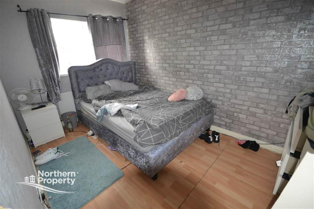 Photo 11 of 28 Bearnagh Drive, Belfast