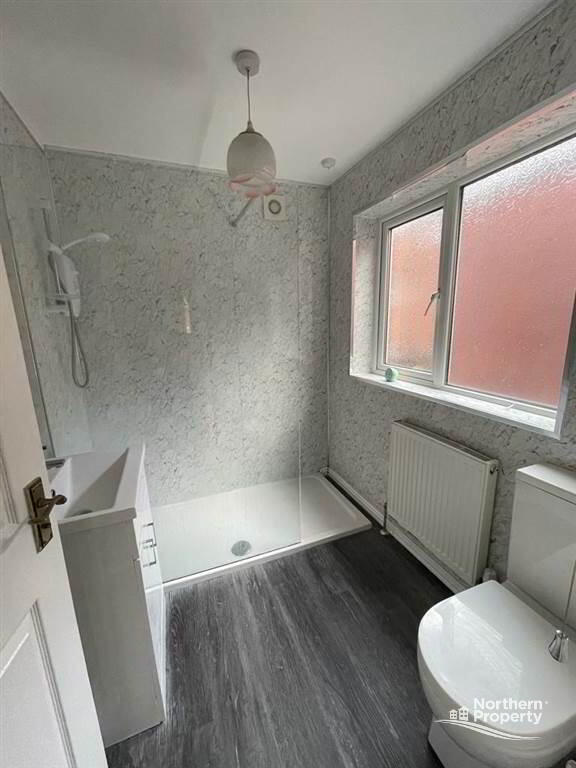 Photo 8 of 11 Earlscourt Street, Belfast