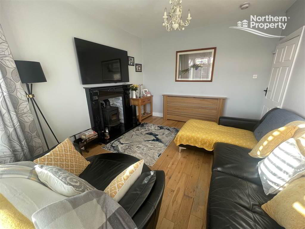 Photo 4 of 555 Falls Road, Belfast