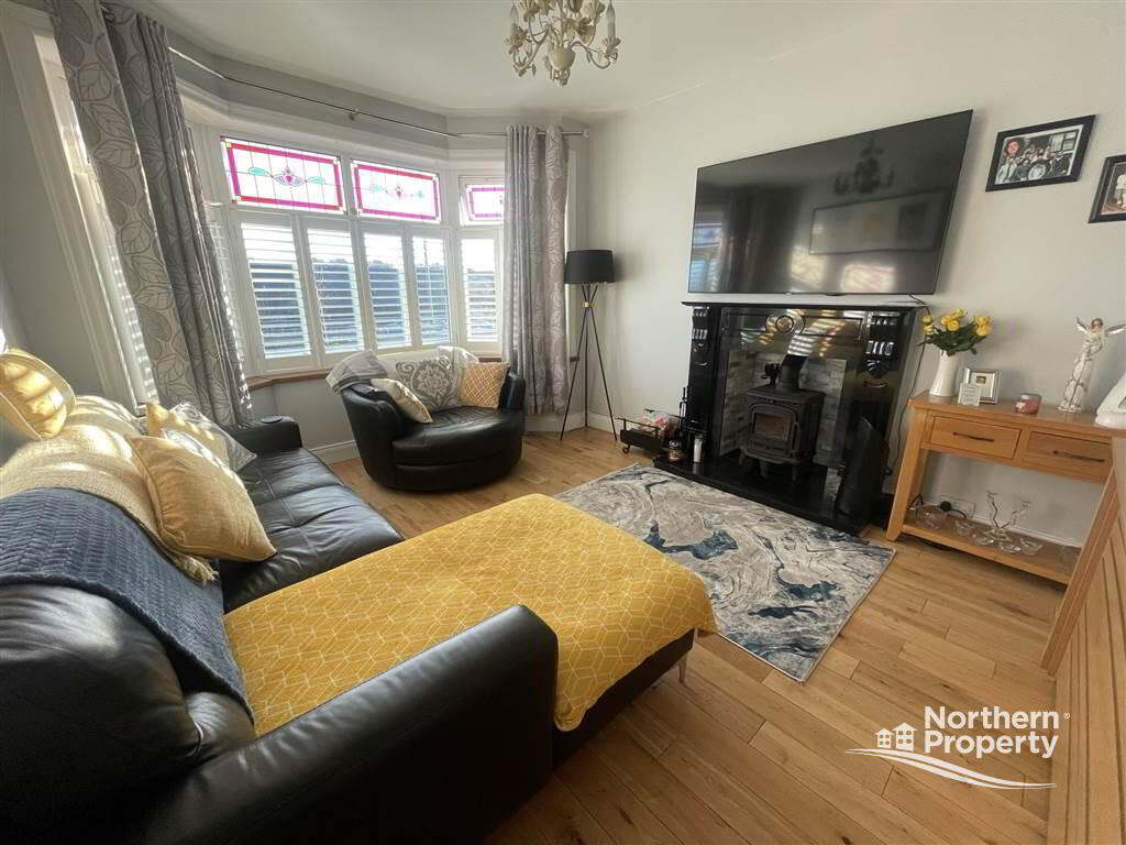 Photo 3 of 555 Falls Road, Belfast