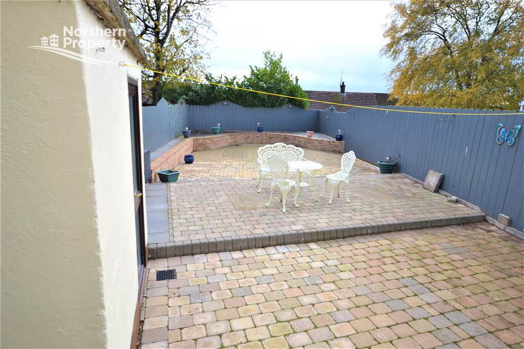 Photo 11 of 9 Whitecliff Drive, Belfast
