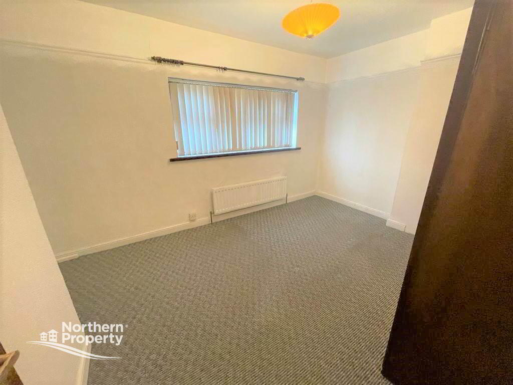 Photo 8 of 36 Iveagh Crescent, Belfast