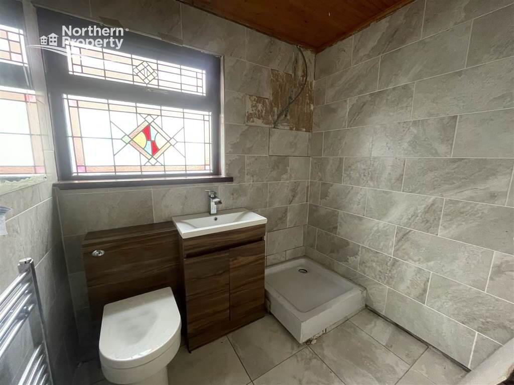 Photo 4 of 65 Ladybrook Crescent, Belfast