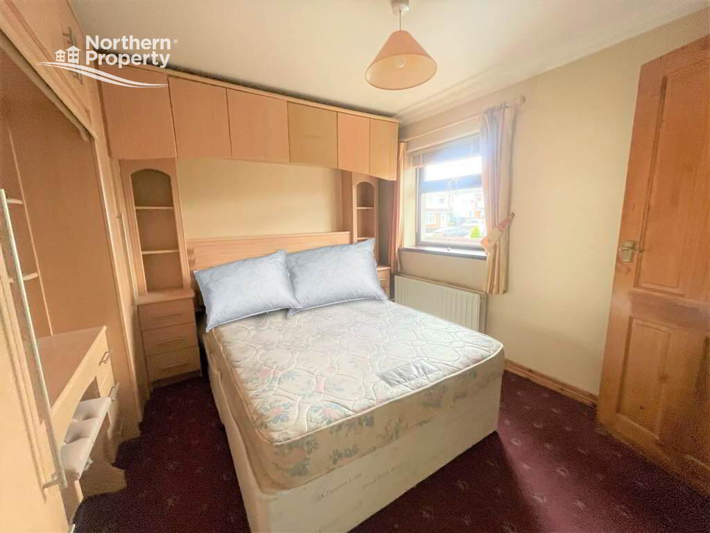 Photo 10 of 65 Ladybrook Crescent, Belfast