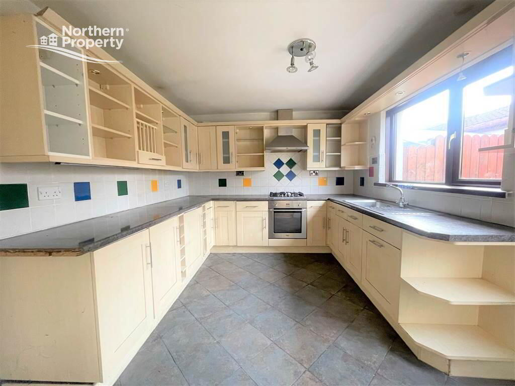 Photo 7 of 65 Ladybrook Crescent, Belfast