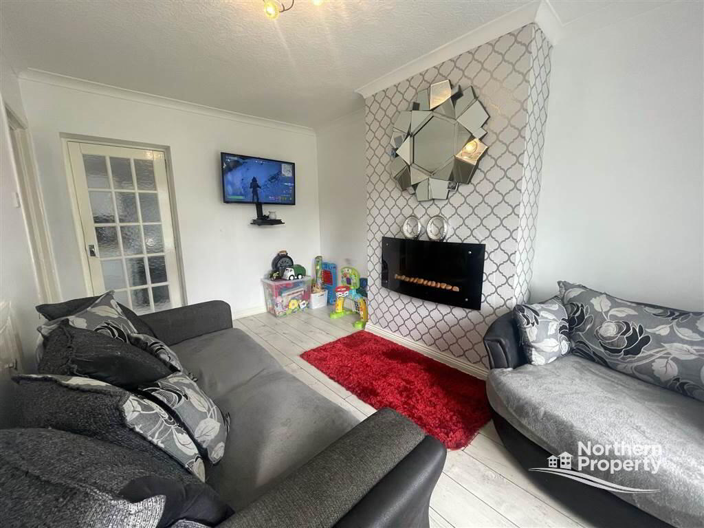 Photo 4 of 45 Springfield Drive, Belfast