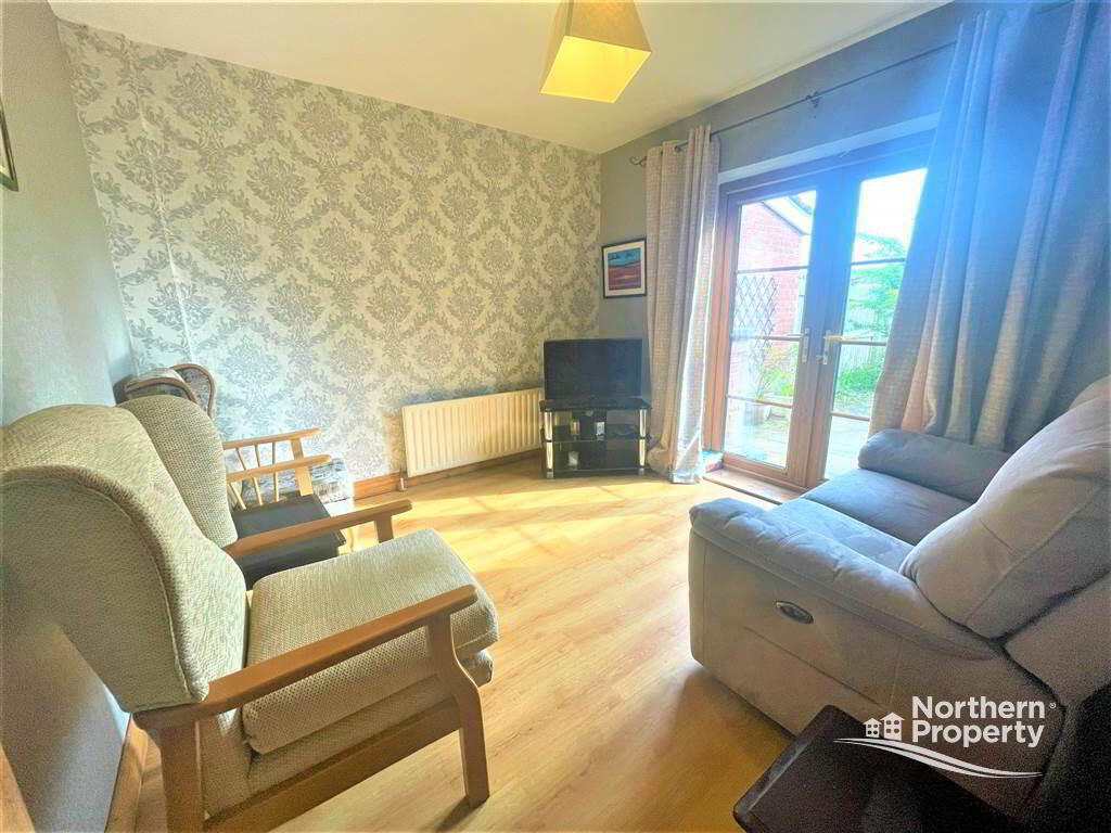 Photo 5 of 24 Willowvale Gardens, Belfast