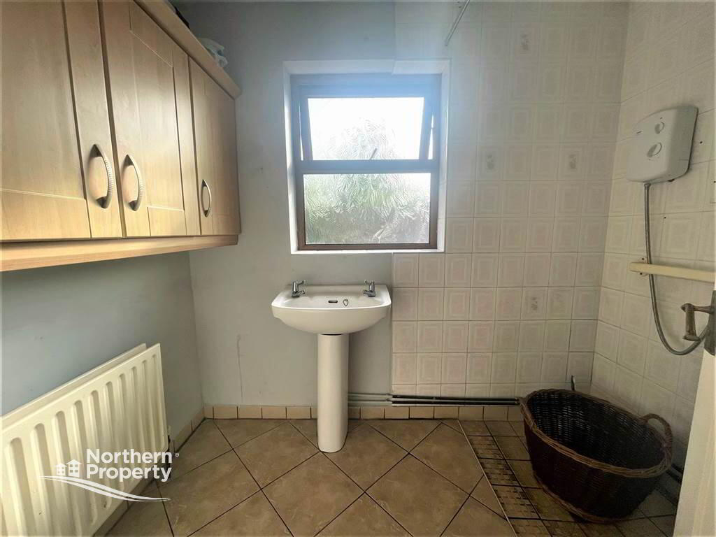Photo 11 of 24 Willowvale Gardens, Belfast