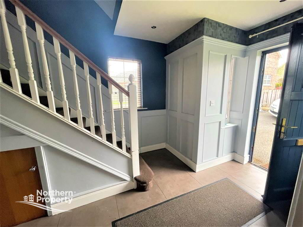 Photo 3 of 8 Mount Eagles Grove, Belfast