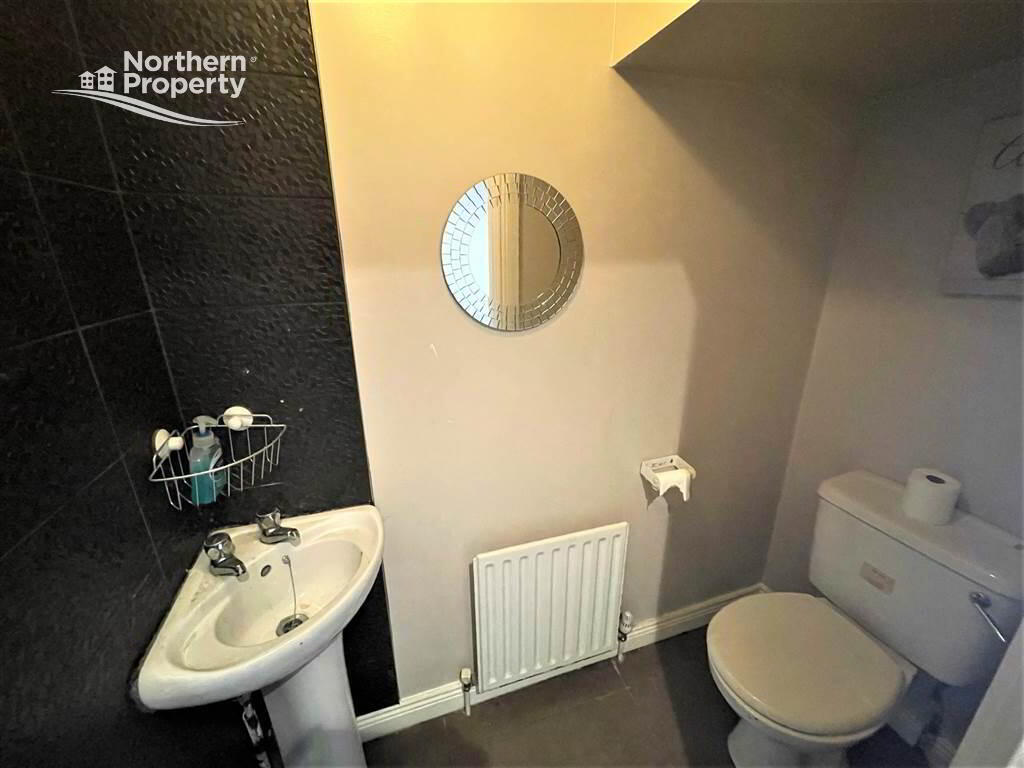 Photo 11 of 8 Mount Eagles Grove, Belfast