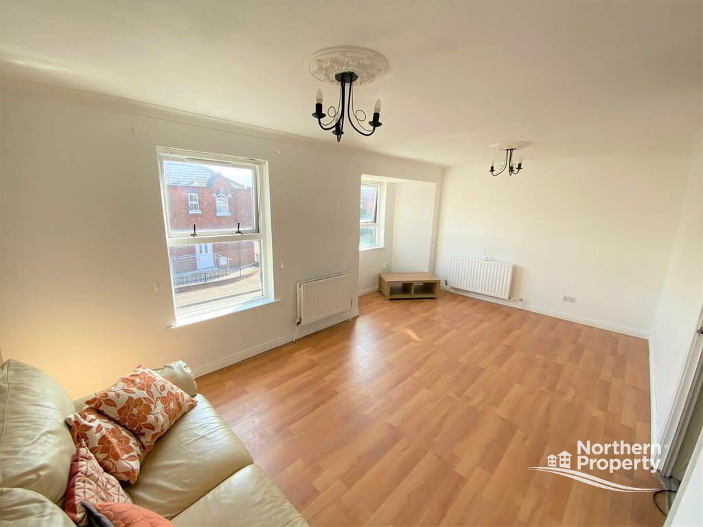 Photo 3 of 104 Clonard Gardens, Belfast