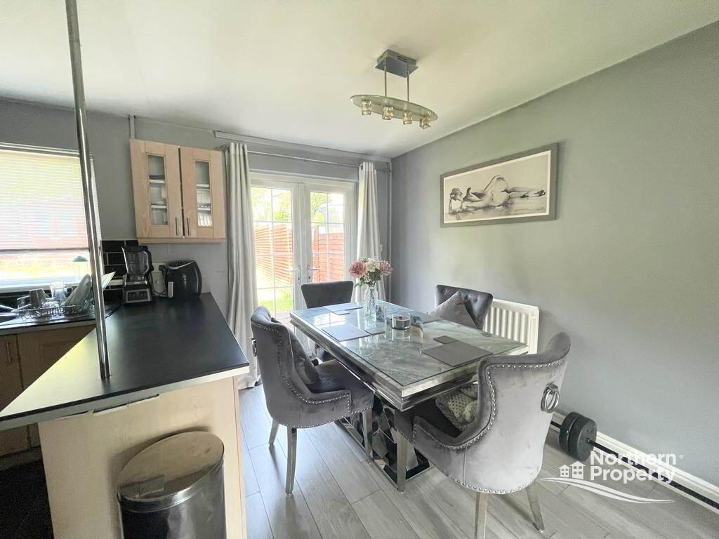 Photo 11 of 302 Lagmore Meadows, Belfast