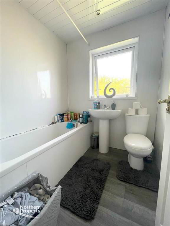 Photo 17 of 302 Lagmore Meadows, Belfast