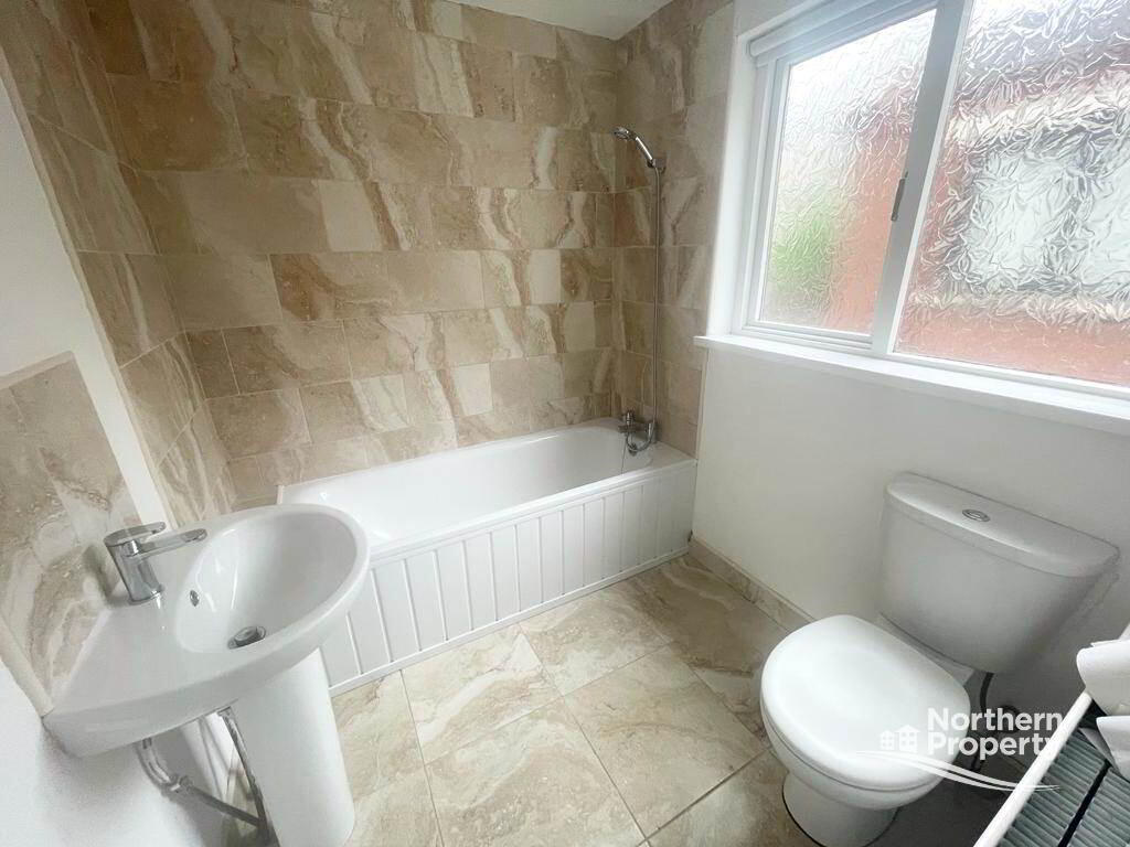 Photo 10 of 55 Iris Street, Belfast