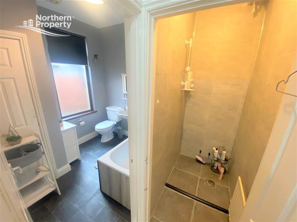 Photo 12 of 25 Crocus Street, Belfast