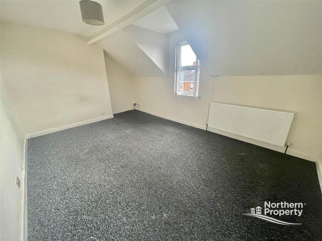 Photo 11 of 247 Falls Road, Belfast