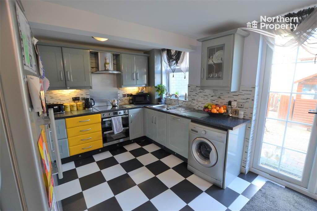 Photo 7 of 6 Laburnum Row, Dunmurry, Belfast