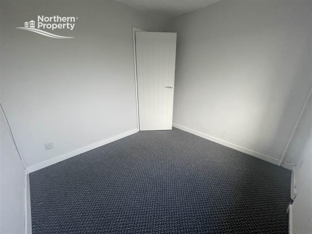 Photo 11 of 47 Norglen Drive, Belfast