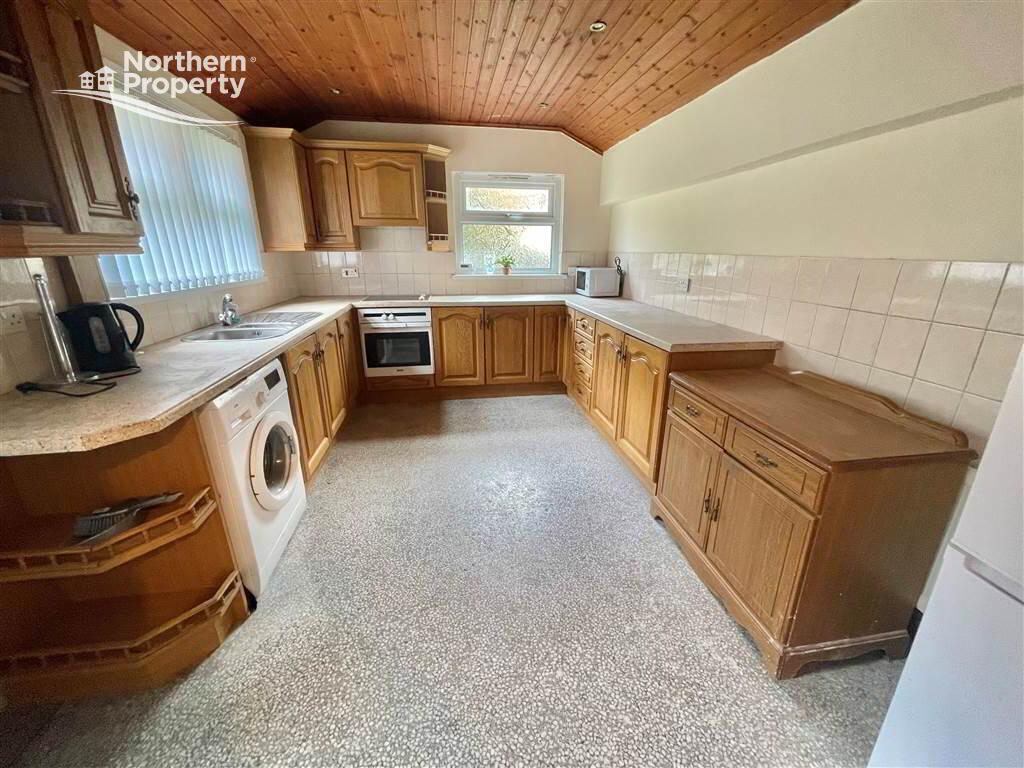 Photo 5 of 553 Donegall Road, Belfast