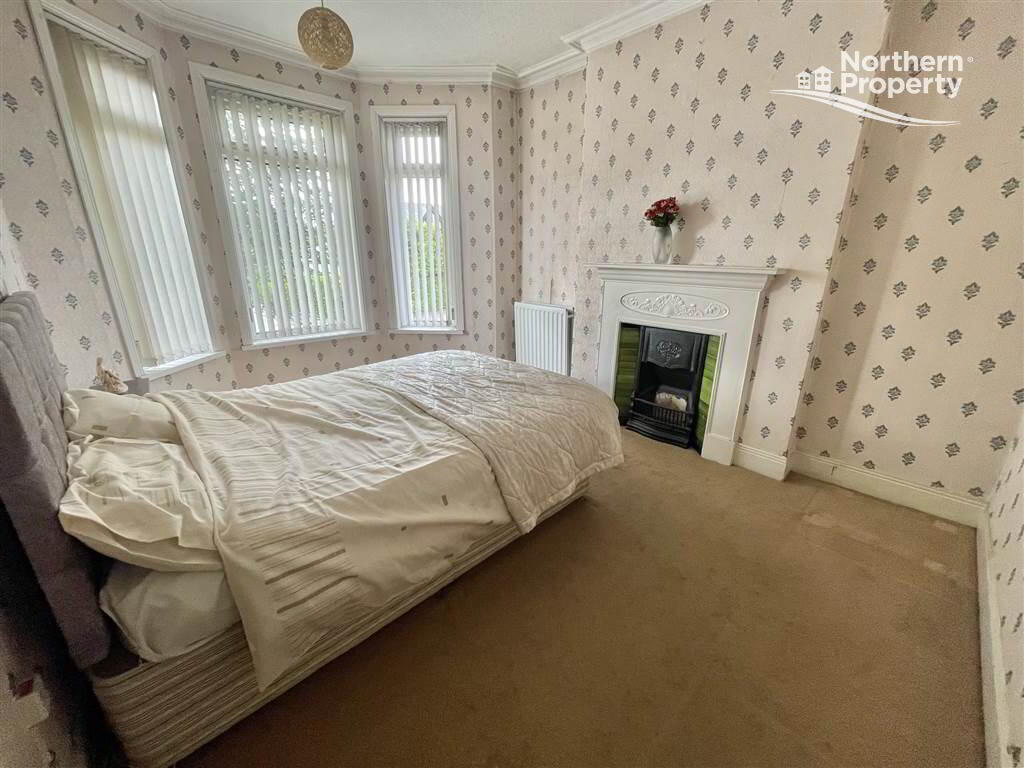 Photo 8 of 553 Donegall Road, Belfast