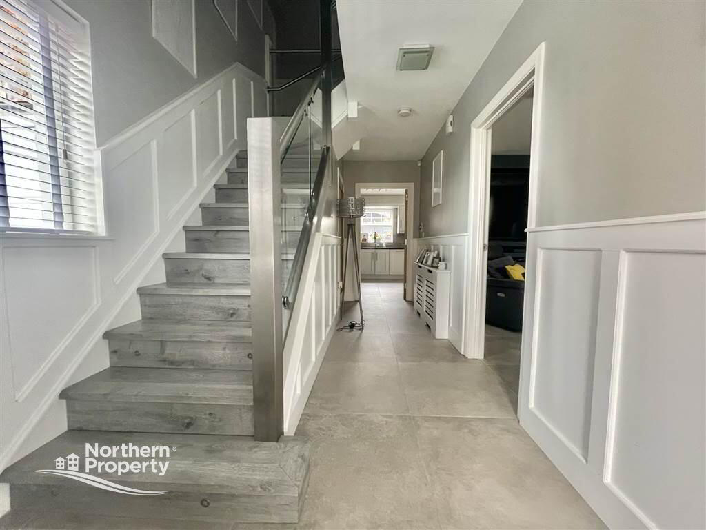 Photo 2 of 21 Mount Eagles Way, Dunmurry, Belfast