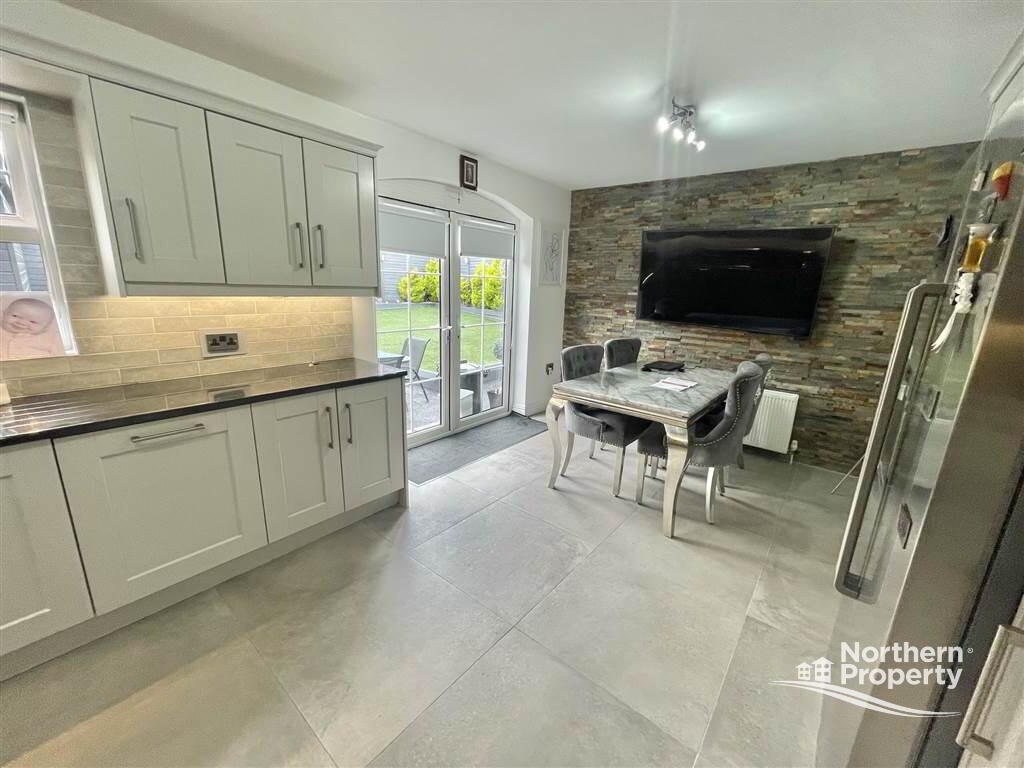 Photo 8 of 21 Mount Eagles Way, Dunmurry, Belfast
