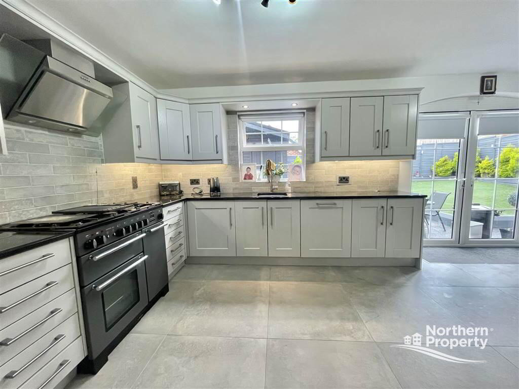Photo 7 of 21 Mount Eagles Way, Dunmurry, Belfast