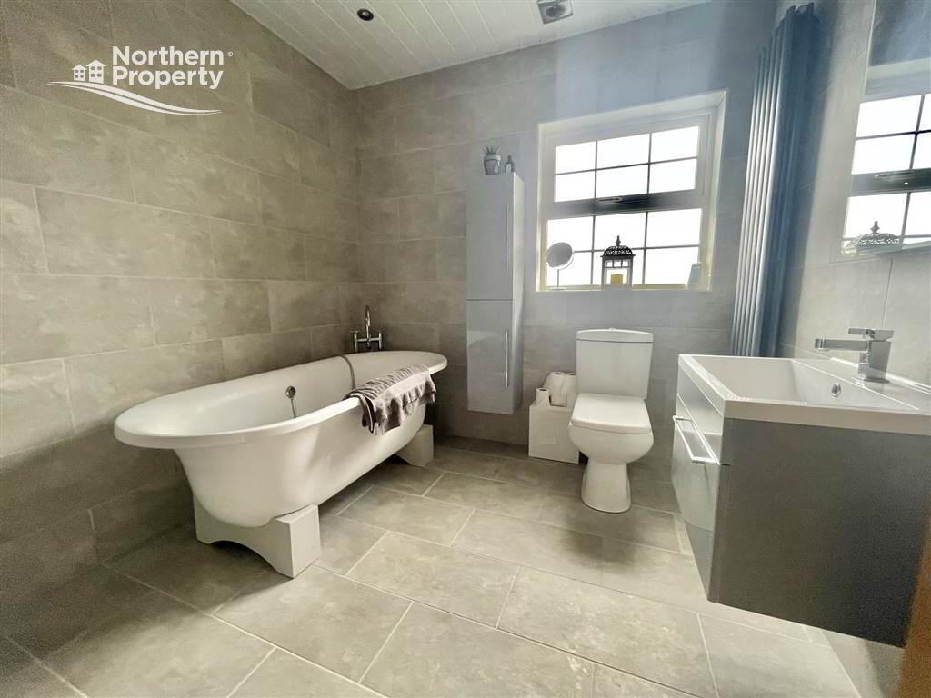 Photo 21 of 21 Mount Eagles Way, Dunmurry, Belfast